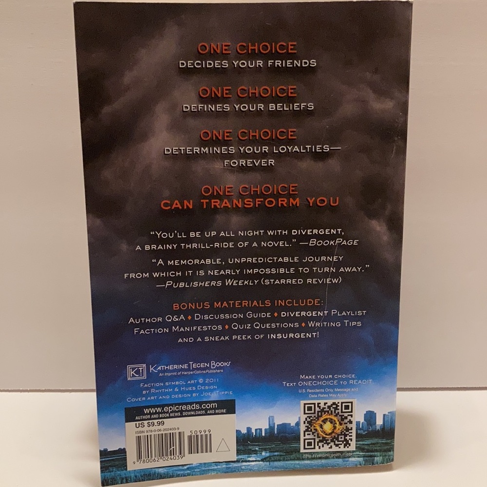 🛍️ Divergent by Veronica Roth - Picture 2 of 5